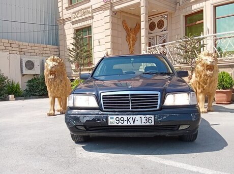 Mercedes C 180