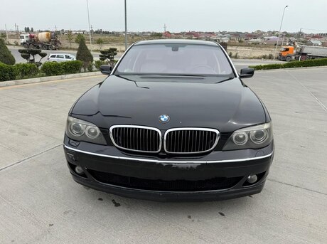 BMW 740 2005