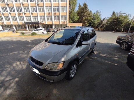 Opel Zafira 2001
