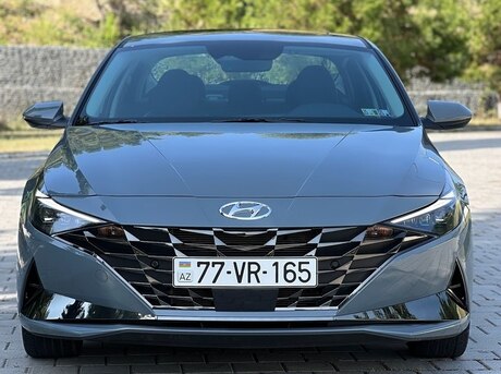 Hyundai Elantra 2023
