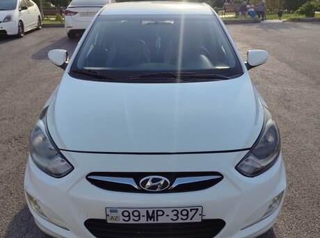 Hyundai Accent 2014