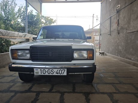 LADA (VAZ) 2107 2000