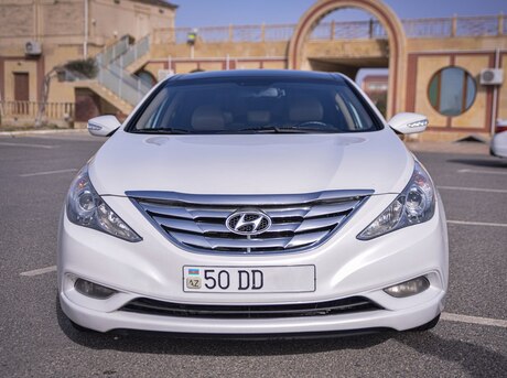 Hyundai Sonata 2010