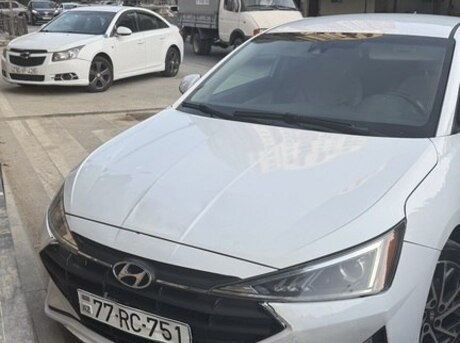 Hyundai Elantra 2020