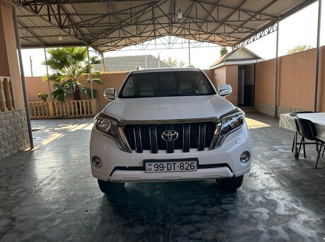 Toyota Land Cruiser Prado 2012