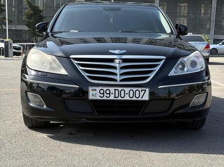 Hyundai Genesis 2011