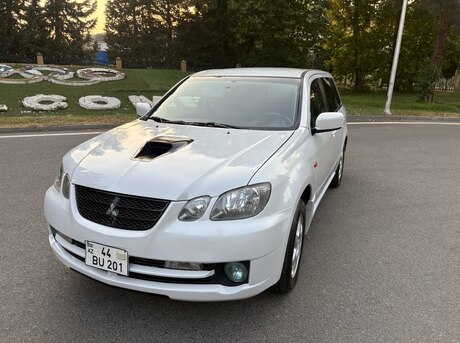Mitsubishi Airtrek 2005