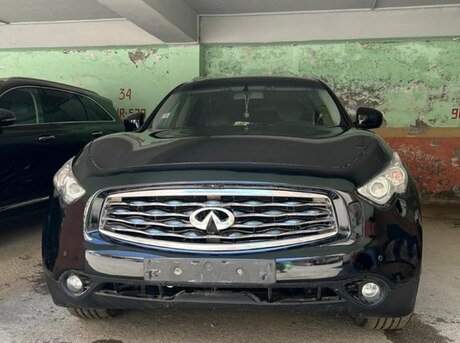 Infiniti FX35 2011