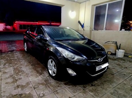 Hyundai Elantra 2013