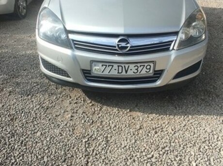 Opel Astra 2010