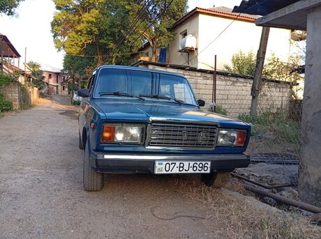 LADA (VAZ) 2107 2000