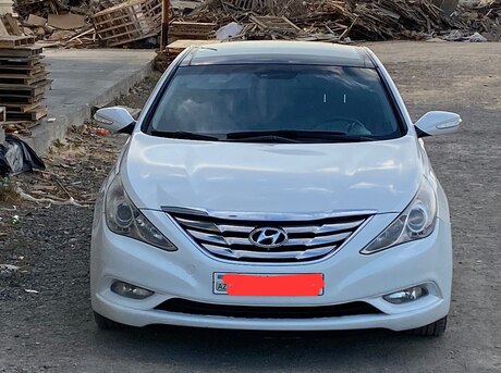 Hyundai Sonata 2011
