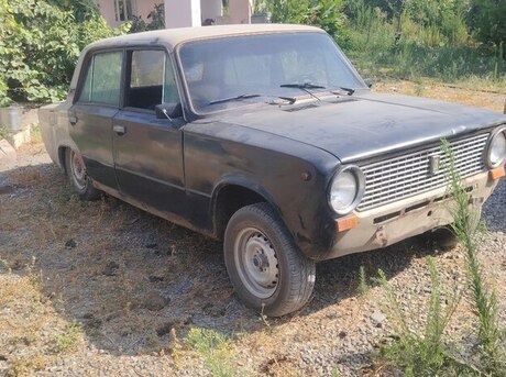 LADA (VAZ) 21011 1980