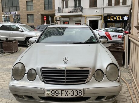 Mercedes E 240 2000