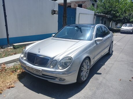 Mercedes E 240 2002