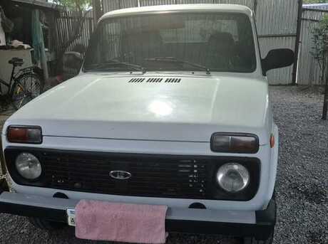 LADA (VAZ) Niva 2015