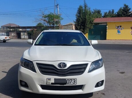 Toyota Camry 2011