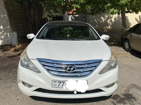 Hyundai Sonata 2010