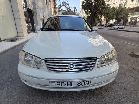 Nissan Sunny 2010
