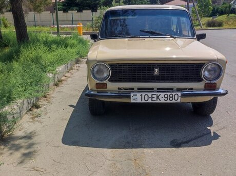 LADA (VAZ) 21011 1984