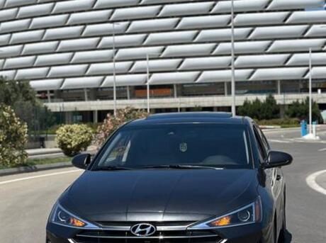 Hyundai Elantra 2020