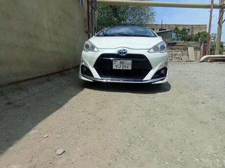 Toyota Aqua 2016