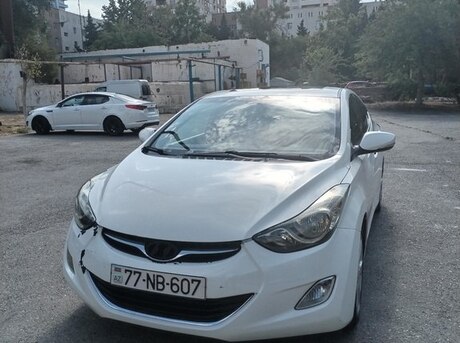 Hyundai Elantra 2012