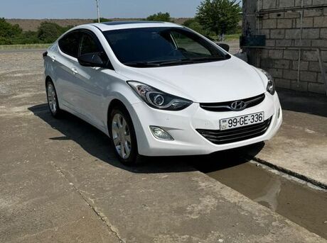 Hyundai Elantra 2013