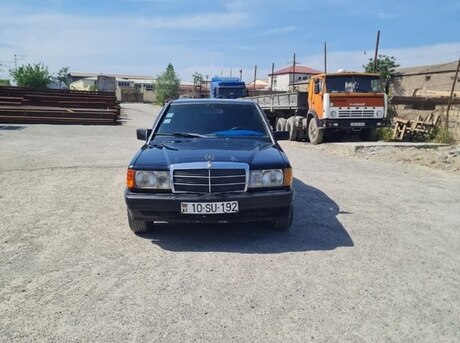 Mercedes 190 1989