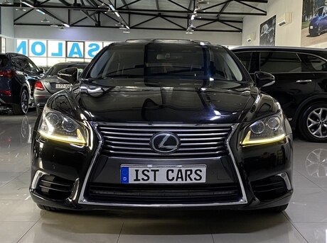 Lexus LS 460L