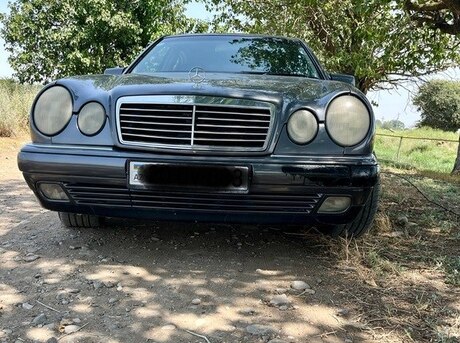 Mercedes E 240 1998