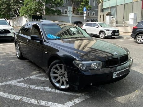 BMW 745 2003