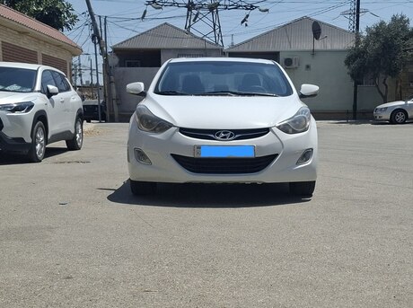 Hyundai Elantra 2012