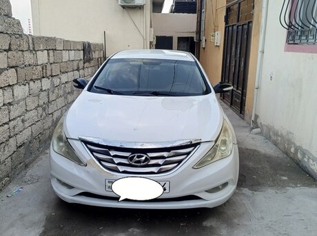 Hyundai Sonata 2010