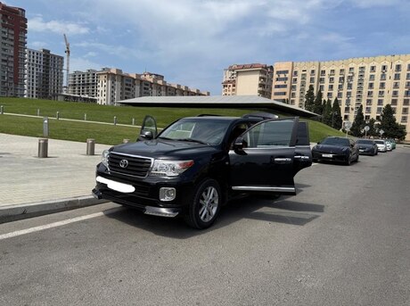 Toyota Land Cruiser 2010