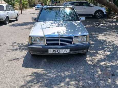 Mercedes 190 1990