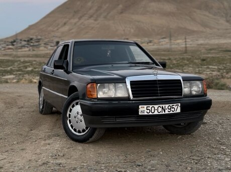 Mercedes 190