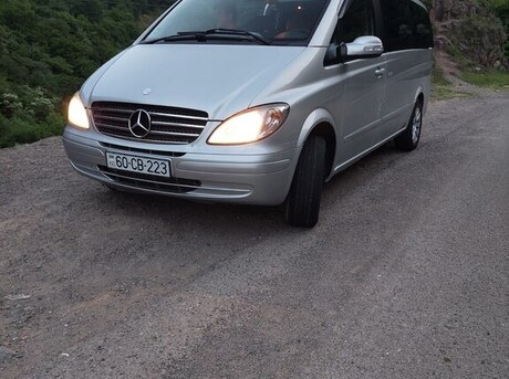 Mercedes Viano 2005