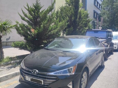 Hyundai Elantra 2020