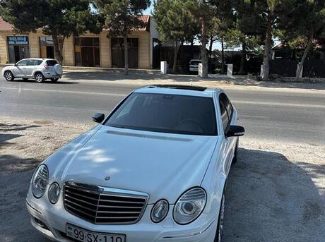 Mercedes E 320