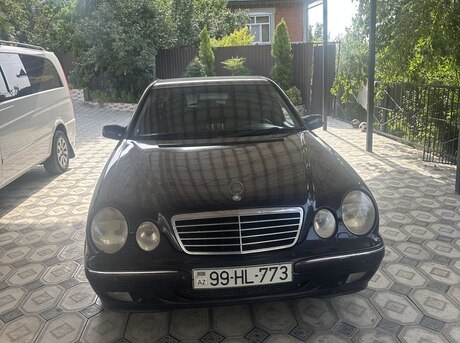 Mercedes E 220 d 2000