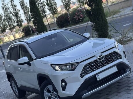 Toyota RAV4 2021