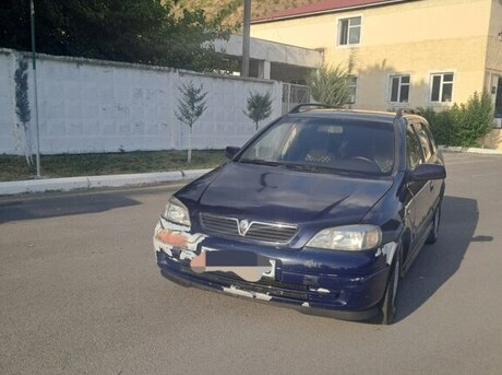 Opel Astra 2000