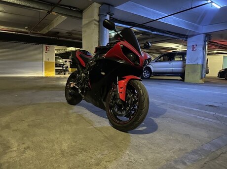 Yamaha YZF-R1