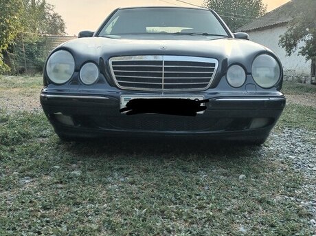 Mercedes E 270 2001