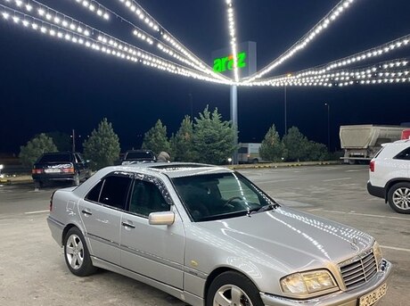 Mercedes C 240