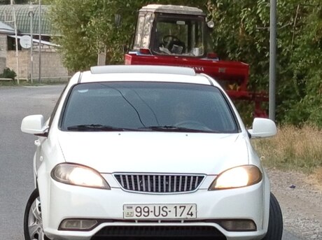 Daewoo Gentra 2014