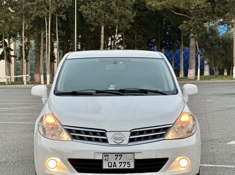Nissan Tiida 2010
