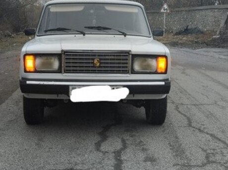 LADA (VAZ) 2107