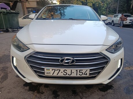 Hyundai Elantra 2017